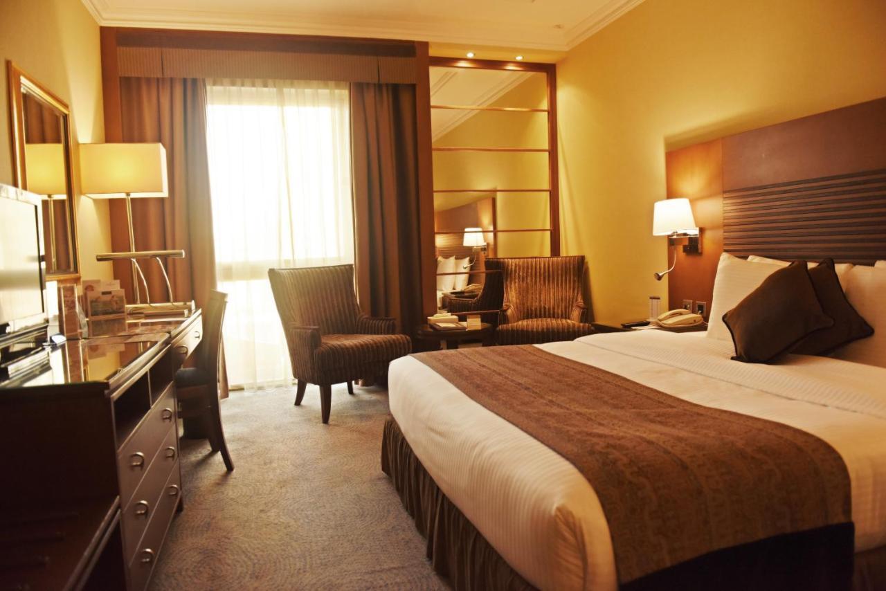 Hotel Golden Tulip Bahrain Manáma Exteriér fotografie